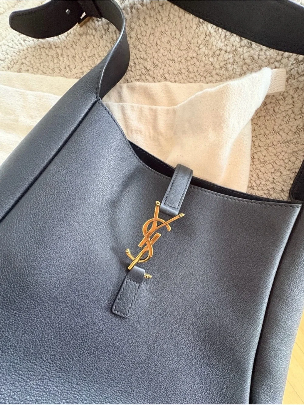 Saint Laurent dust smooth